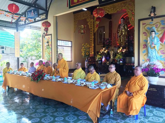 Khánh Hòa: Chùa Sắc tứ Minh Thiện Tổng Kết Khóa  tu Niệm Phật Một Ngày An lạc