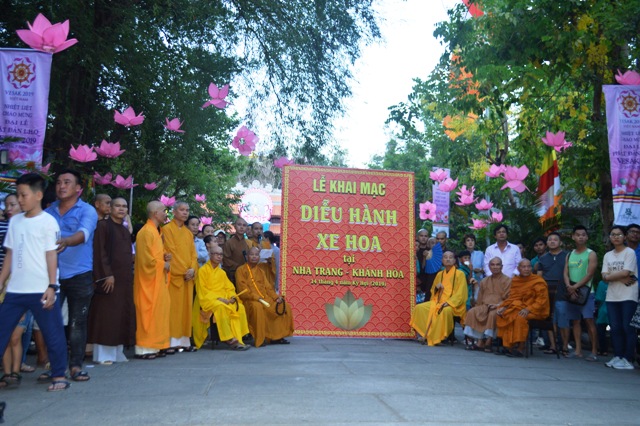 Khánh Hòa:  Diễu hành xe hoa Kính mừng Đại lễ Phật Đản Liên Hợp quốc Vesak 2019