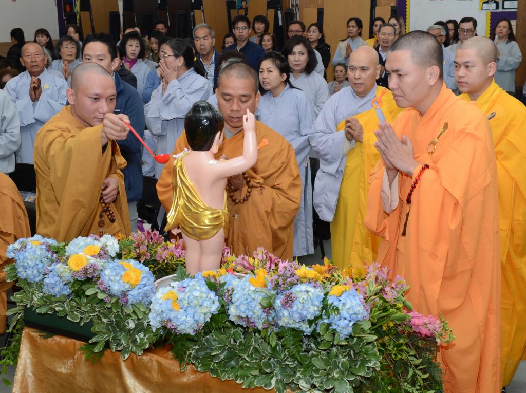 Hoa Kỳ:Chùa Đại Bảo Trang Nghiêm, Hayward Hân Hoan Kính Mừng Ngày Phật Đản Pl. 2563