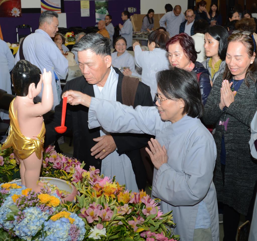 Hoa Kỳ:Chùa Đại Bảo Trang Nghiêm, Hayward Hân Hoan Kính Mừng Ngày Phật Đản Pl. 2563