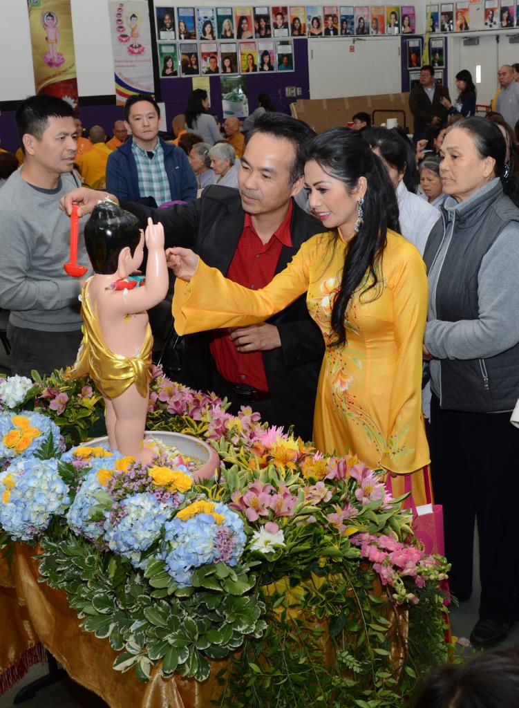 Hoa Kỳ:Chùa Đại Bảo Trang Nghiêm, Hayward Hân Hoan Kính Mừng Ngày Phật Đản Pl. 2563