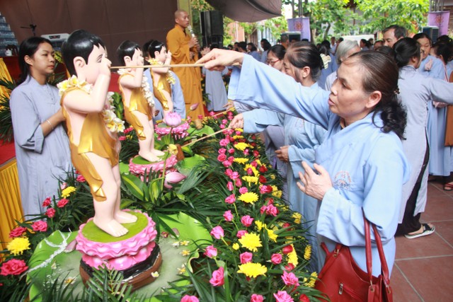 Không khí Đại lễ Phật đản tại Thái Bình