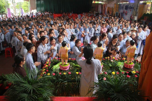 Không khí Đại lễ Phật đản tại Thái Bình