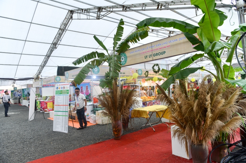 Gấp rút chuẩn bị cho buổi khai mạc Đại lễ Vesak LHQ 2019