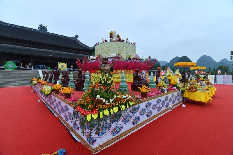 Gấp rút chuẩn bị cho buổi khai mạc Đại lễ Vesak LHQ 2019