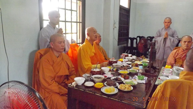 Phật giáo Ninh Hòa tác pháp an cư