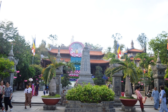 Khánh Hòa:  Diễu hành xe hoa Kính mừng Đại lễ Phật Đản Liên Hợp quốc Vesak 2019