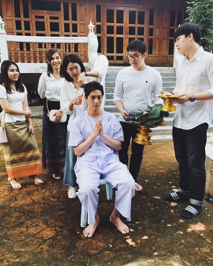 Tài tử Thái Lan - Tor Thanapob đi tu báo hiếu cha mẹ