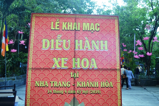 Khánh Hòa:  Diễu hành xe hoa Kính mừng Đại lễ Phật Đản Liên Hợp quốc Vesak 2019