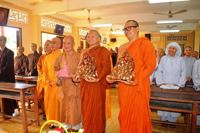 Khánh Hòa:  Viện Nghiên cứu Phật học quốc tế IBSC Thái Lan tổ chức Kỳ thi tuyển sinh và trao học bổng cho Tăng Ni sinh trường Trung Cấp Phật học Khánh Hòa