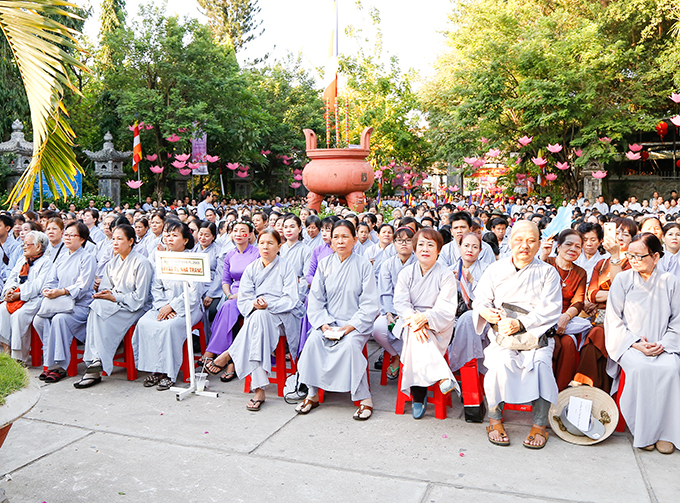 Khánh Hòa: Trang nghiêm Đại lễ Phật đản Liên Hợp quốc Vesak 2019  tại chùa sắc tứ Long Sơn