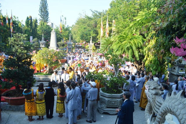 Khánh Hòa: Trang nghiêm Đại lễ Phật đản Liên Hợp quốc Vesak 2019  tại chùa sắc tứ Long Sơn