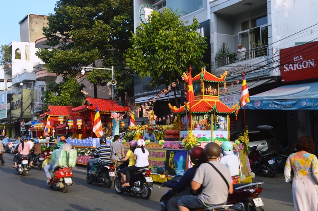 Khánh Hòa:  Diễu hành xe hoa Kính mừng Đại lễ Phật Đản Liên Hợp quốc Vesak 2019