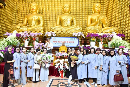 Quỹ Đạo Phật Ngày Nay Trao Tặng Yêu Thương Cho 800 Người Khiếm Thị (C231)