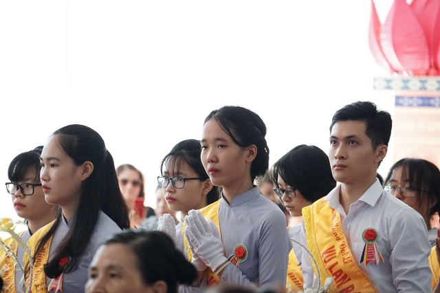 Thái Bình: Lễ hội bông hồng cài áo tại chùa Từ Xuyên