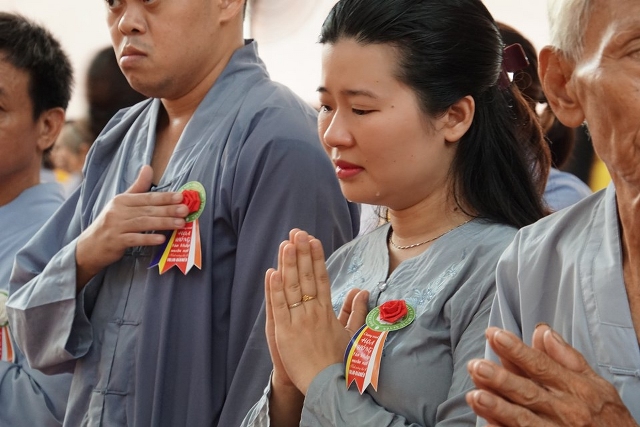 Thái Bình: Lễ hội bông hồng cài áo tại chùa Từ Xuyên