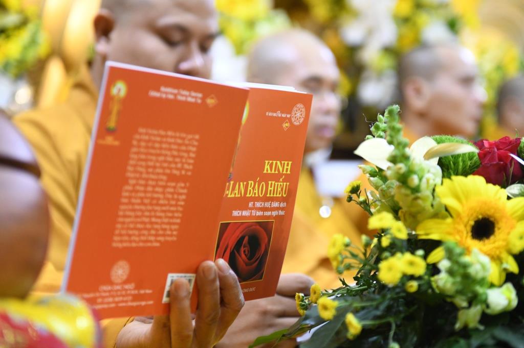 Chùa Giác Ngộ: Trang Nghiêm Đại Lễ Vu-Lan Báo Hiếu – Cúng Dường Pháp Y PL. 2563, DL. 2019