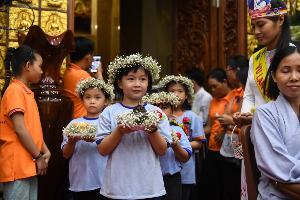 Chùa Giác Ngộ: Trang Nghiêm Đại Lễ Vu-Lan Báo Hiếu – Cúng Dường Pháp Y PL. 2563, DL. 2019