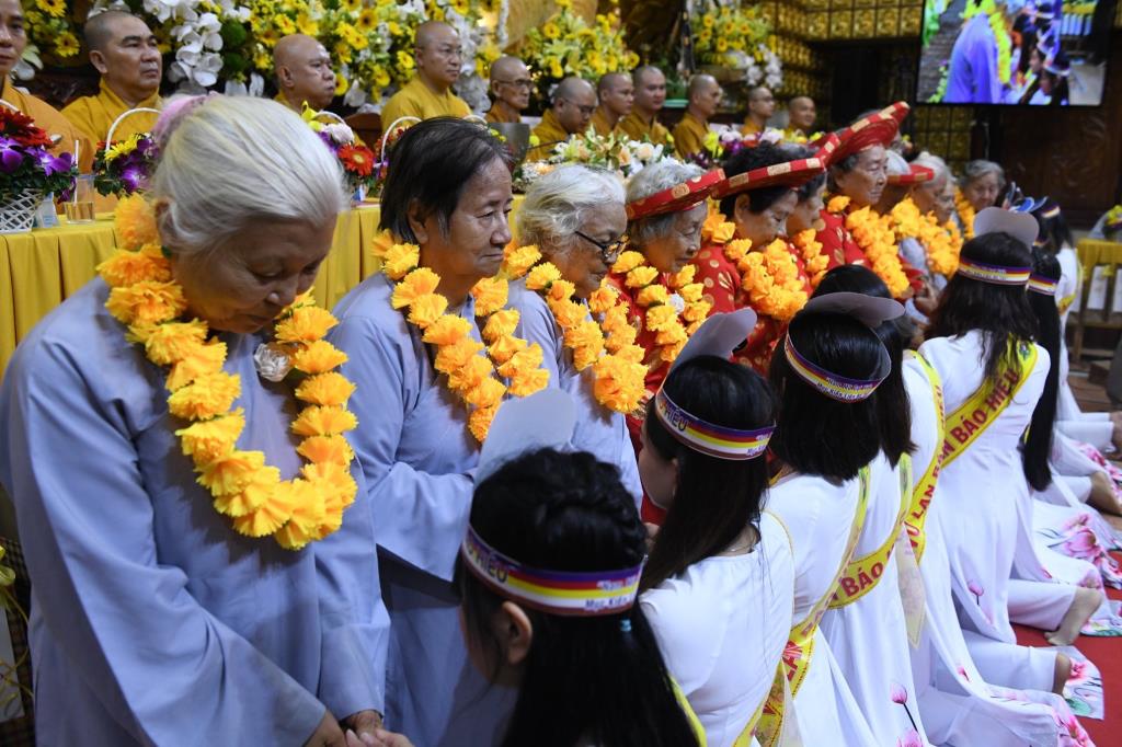 Chùa Giác Ngộ: Trang Nghiêm Đại Lễ Vu-Lan Báo Hiếu – Cúng Dường Pháp Y PL. 2563, DL. 2019