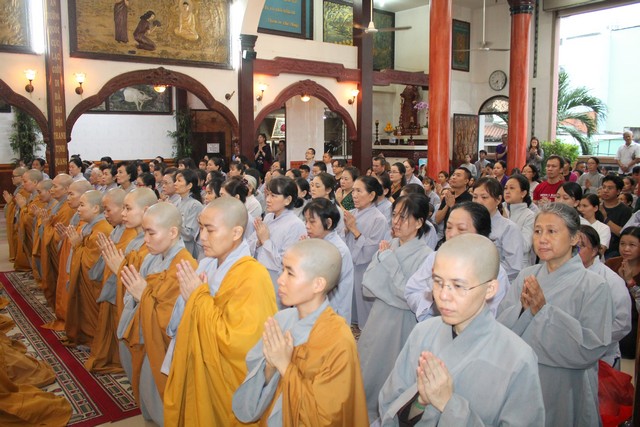TP Hồ Chí Minh: Quan Âm Tu Viện Cúng Dường 11 Trường Hạ