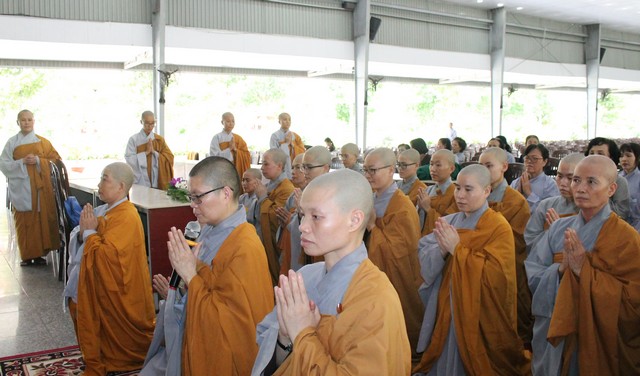 TP Hồ Chí Minh: Quan Âm Tu Viện Cúng Dường 11 Trường Hạ
