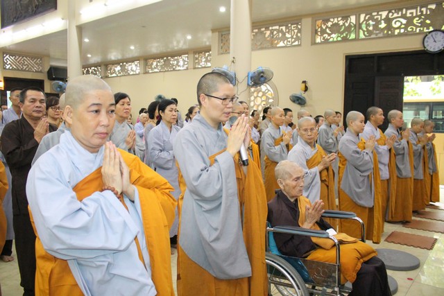 TP Hồ Chí Minh: Quan Âm Tu Viện Cúng Dường 11 Trường Hạ