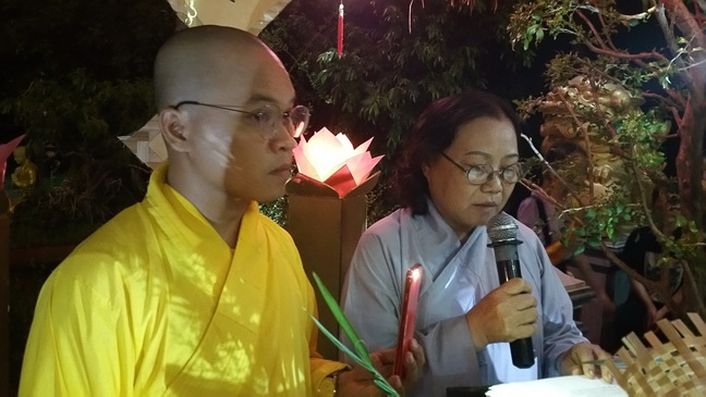 Khánh Hòa: Tổ đình Thiên Bửu tổ chức lễ Vu lan - Bông hồng cài áo