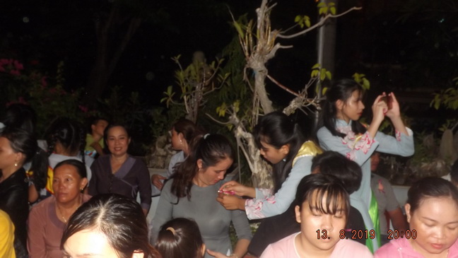 Khánh Hòa: Tổ đình Thiên Bửu tổ chức lễ Vu lan - Bông hồng cài áo