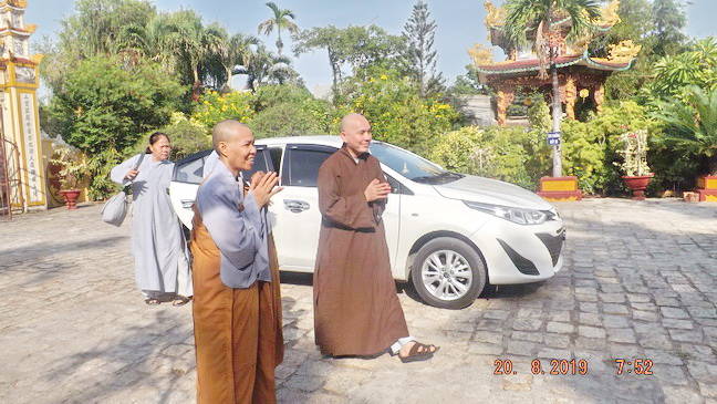 Khánh Hòa: Hơn 200 Phật tử tham dự khóa tu Bát quan trai tại chùa Lộc Thọ