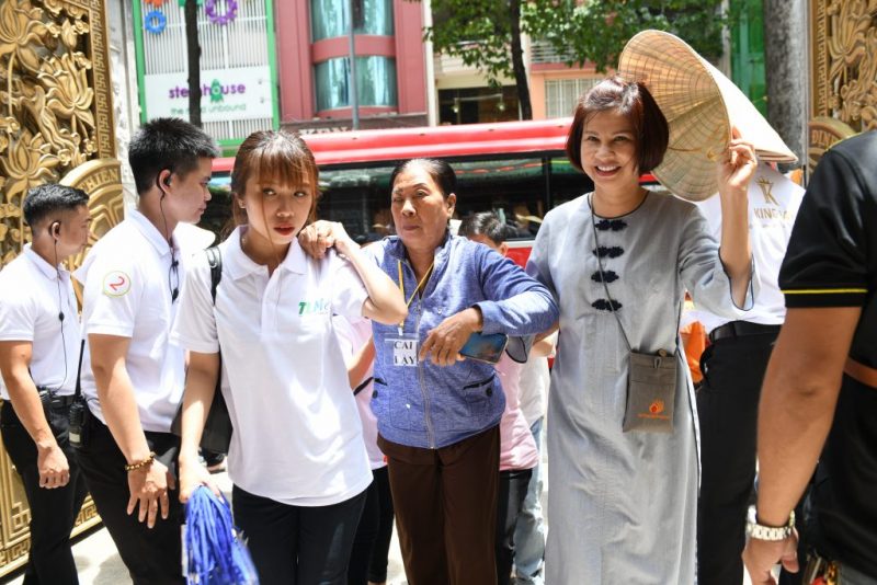 Tổng kết chương trình Trao tặng yêu thương cho 800 người khiếm thị (C231)