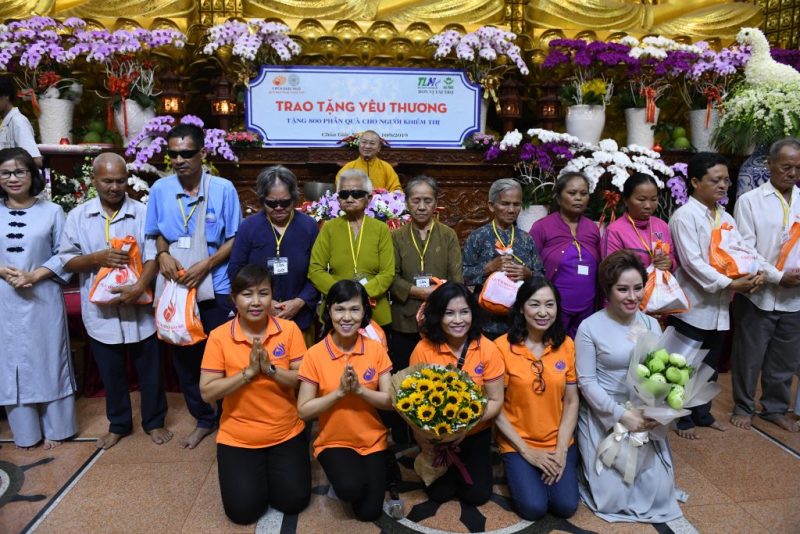 Tổng kết chương trình Trao tặng yêu thương cho 800 người khiếm thị (C231)
