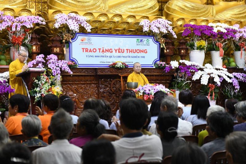 Tổng kết chương trình Trao tặng yêu thương cho 800 người khiếm thị (C231)