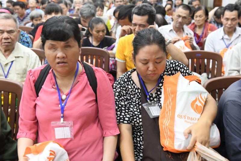 Tổng kết chương trình Trao tặng yêu thương cho 800 người khiếm thị (C231)