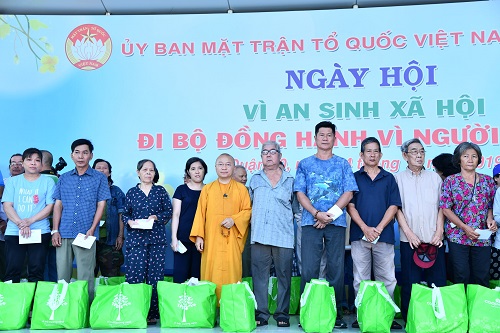 Ý Nghĩa Với Ngày Hội Đi Bộ Đồng Hành “Vì Người Nghèo”