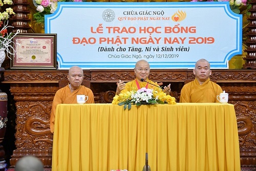 Quỹ Đạo Phật Ngày Nay trao tặng học bổng Tăng Ni và sinh viên 2019