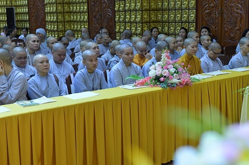 Quỹ Đạo Phật Ngày Nay trao tặng học bổng Tăng Ni và sinh viên 2019