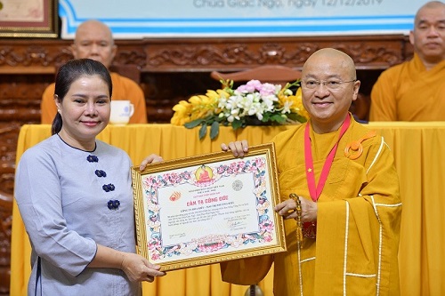 Quỹ Đạo Phật Ngày Nay trao tặng học bổng Tăng Ni và sinh viên 2019