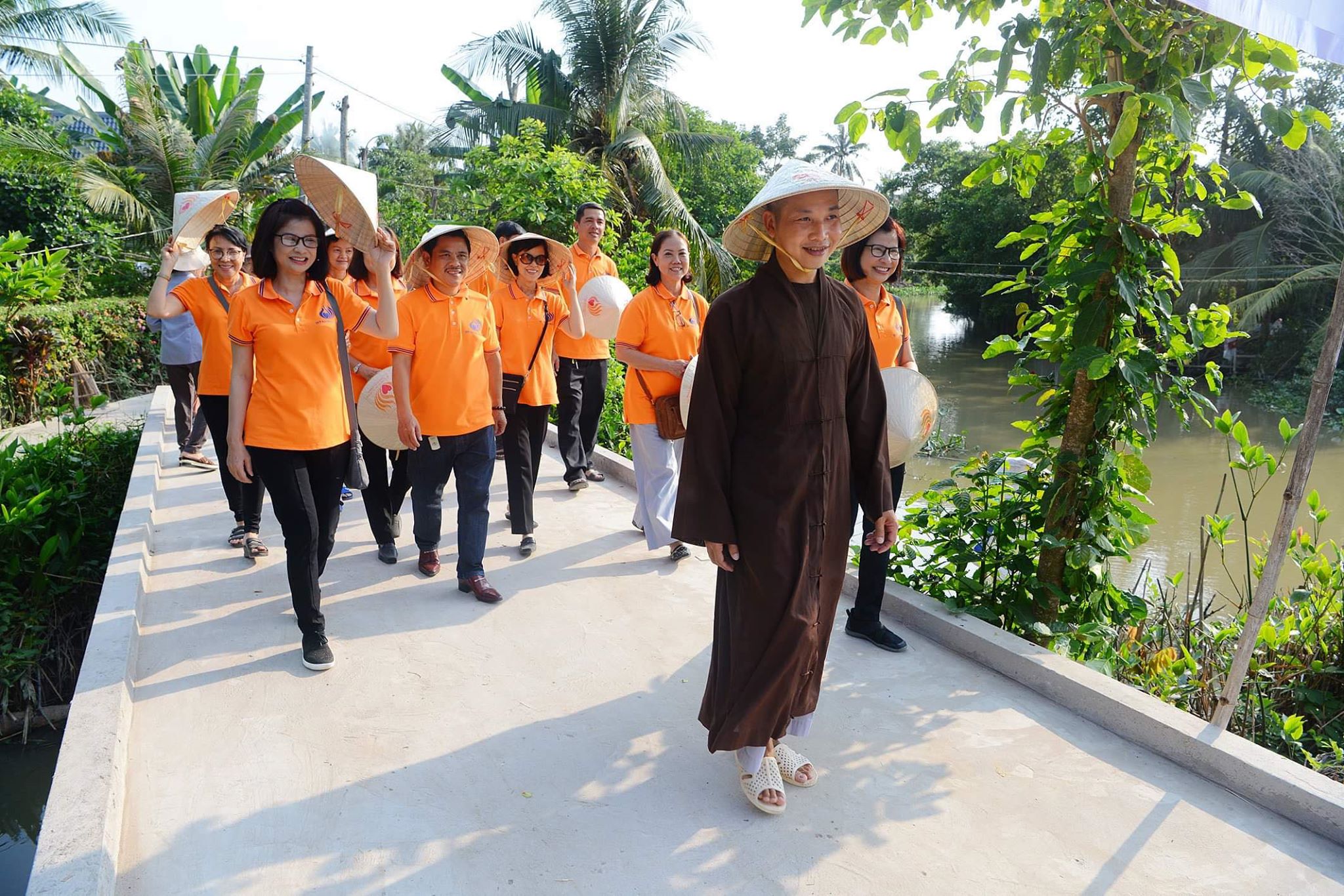 Quỹ Đạo Phật Ngày Nay khánh thành hai nhịp cầu số 25 và 26 tại tỉnh Tiền Giang