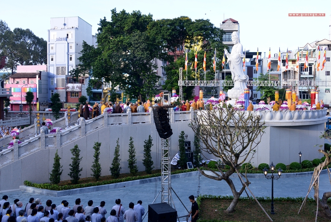 TP.HCM: Trang nghiêm lễ an vị tôn tượng Bồ-tát Quán Thế Âm