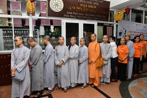 Chương Trình “Gắn Kết Yêu Thương”  - Khám Chữa Bệnh Cho Tăng Đoàn  Và Phật Tử Tại Chùa Giác Ngộ