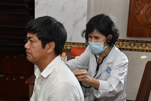 Chương Trình “Gắn Kết Yêu Thương”  - Khám Chữa Bệnh Cho Tăng Đoàn  Và Phật Tử Tại Chùa Giác Ngộ