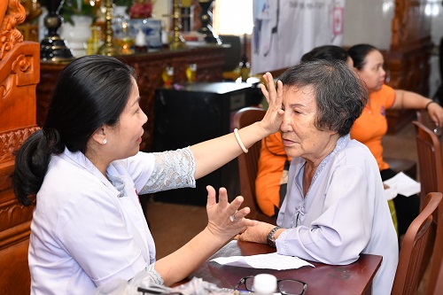 Chương Trình “Gắn Kết Yêu Thương”  - Khám Chữa Bệnh Cho Tăng Đoàn  Và Phật Tử Tại Chùa Giác Ngộ