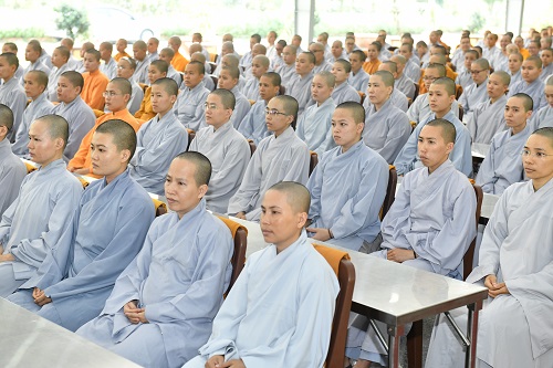 Quỹ Đạo Phật Ngày Nay Cúng Dường Vào Quỹ Đời Sống Tăng Ni