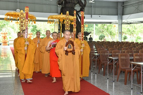 Quỹ Đạo Phật Ngày Nay Cúng Dường Vào Quỹ Đời Sống Tăng Ni
