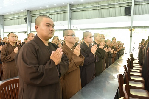 Quỹ Đạo Phật Ngày Nay Cúng Dường Vào Quỹ Đời Sống Tăng Ni