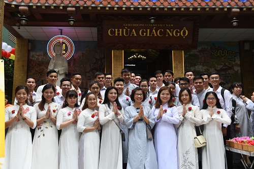 Tổng Kết Chương Trình Vu Lan Báo Hiếu Và Dâng Y Cúng Dường Trai Tăng  Chùa Giác Ngộ (Pl.2563 - Dl. 2019) (C224)