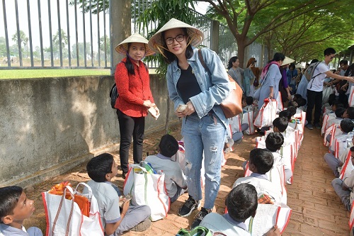 Tổng Kết Chương Trình  Cúng Dường Tăng Ni Du Học Và Từ Thiện Ấn Độ (C234)