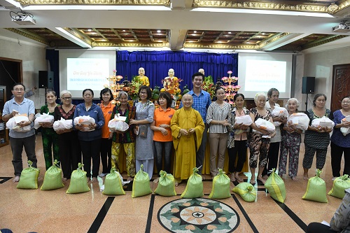 Tổng Kết Chương Trình Vu Lan Báo Hiếu Và Dâng Y Cúng Dường Trai Tăng  Chùa Giác Ngộ (Pl.2563 - Dl. 2019) (C224)