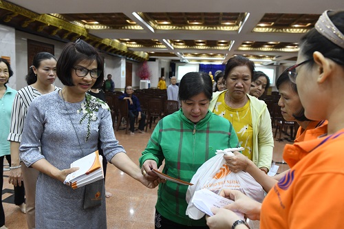 Tổng Kết Chương Trình Vu Lan Báo Hiếu Và Dâng Y Cúng Dường Trai Tăng  Chùa Giác Ngộ (Pl.2563 - Dl. 2019) (C224)