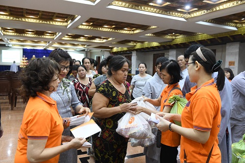 Tổng Kết Chương Trình Vu Lan Báo Hiếu Và Dâng Y Cúng Dường Trai Tăng  Chùa Giác Ngộ (Pl.2563 - Dl. 2019) (C224)